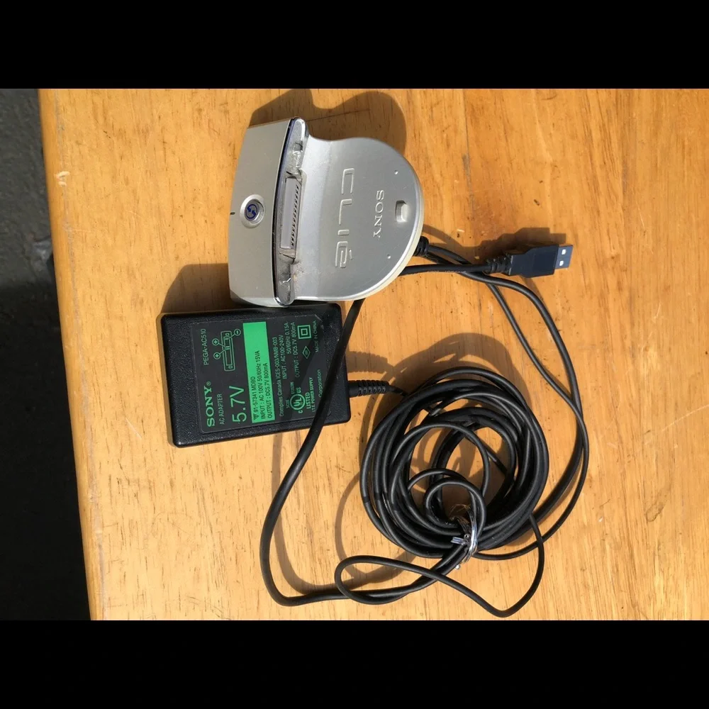 Sony PEGA-UC70 K USB Cradle for Clie PEG-NR Series working unit